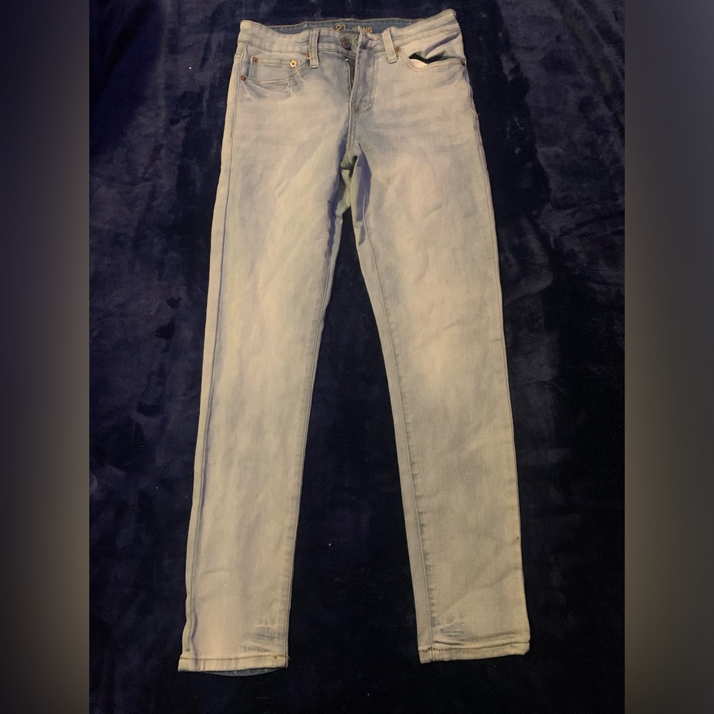 Men’s rue 21 light washed jeans , super skinny extra flex..Size/28/30